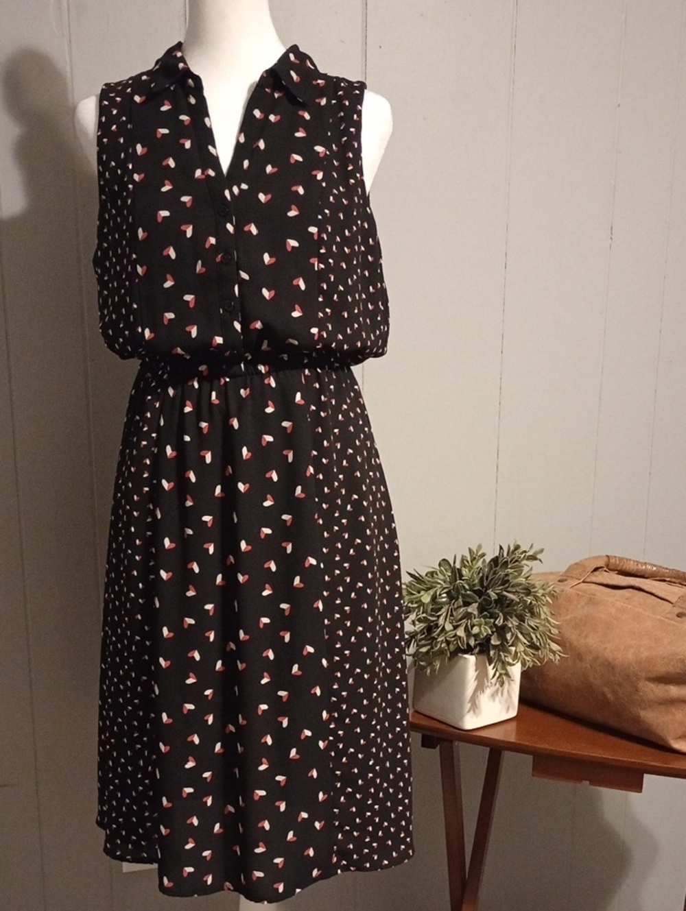 Black Sleeveless Midi Dress With Pink and White Heart Designs - Size Small